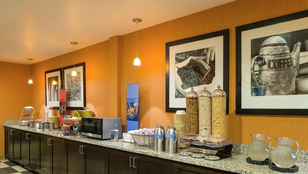 Hampton Inn Danville Eksteriør billede