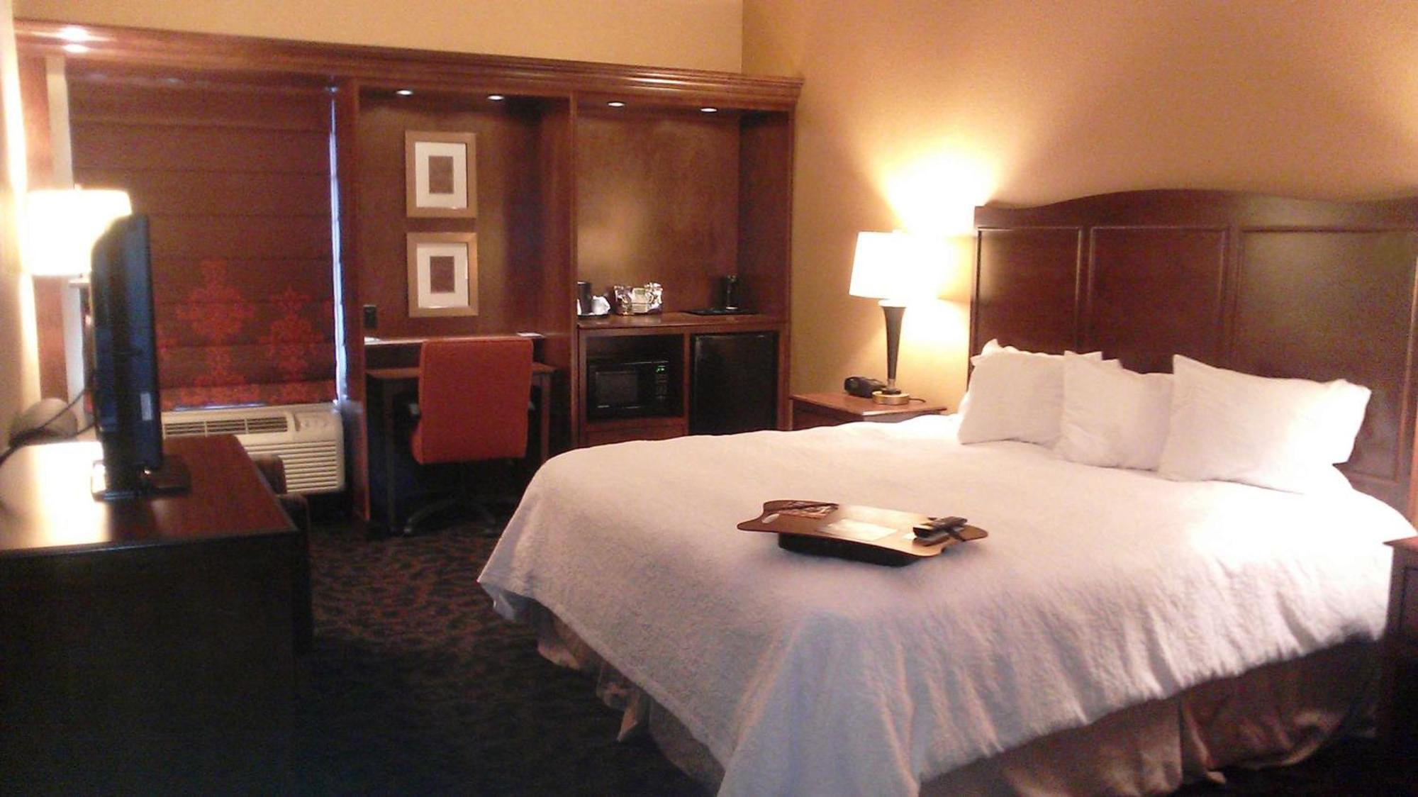 Hampton Inn Danville Eksteriør billede