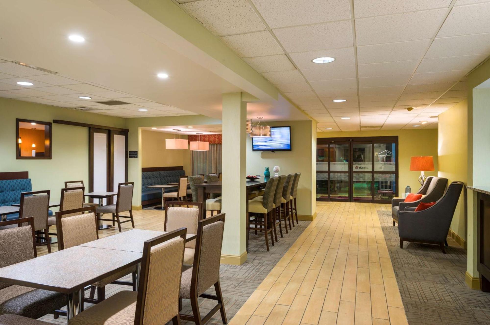 Hampton Inn Danville Eksteriør billede