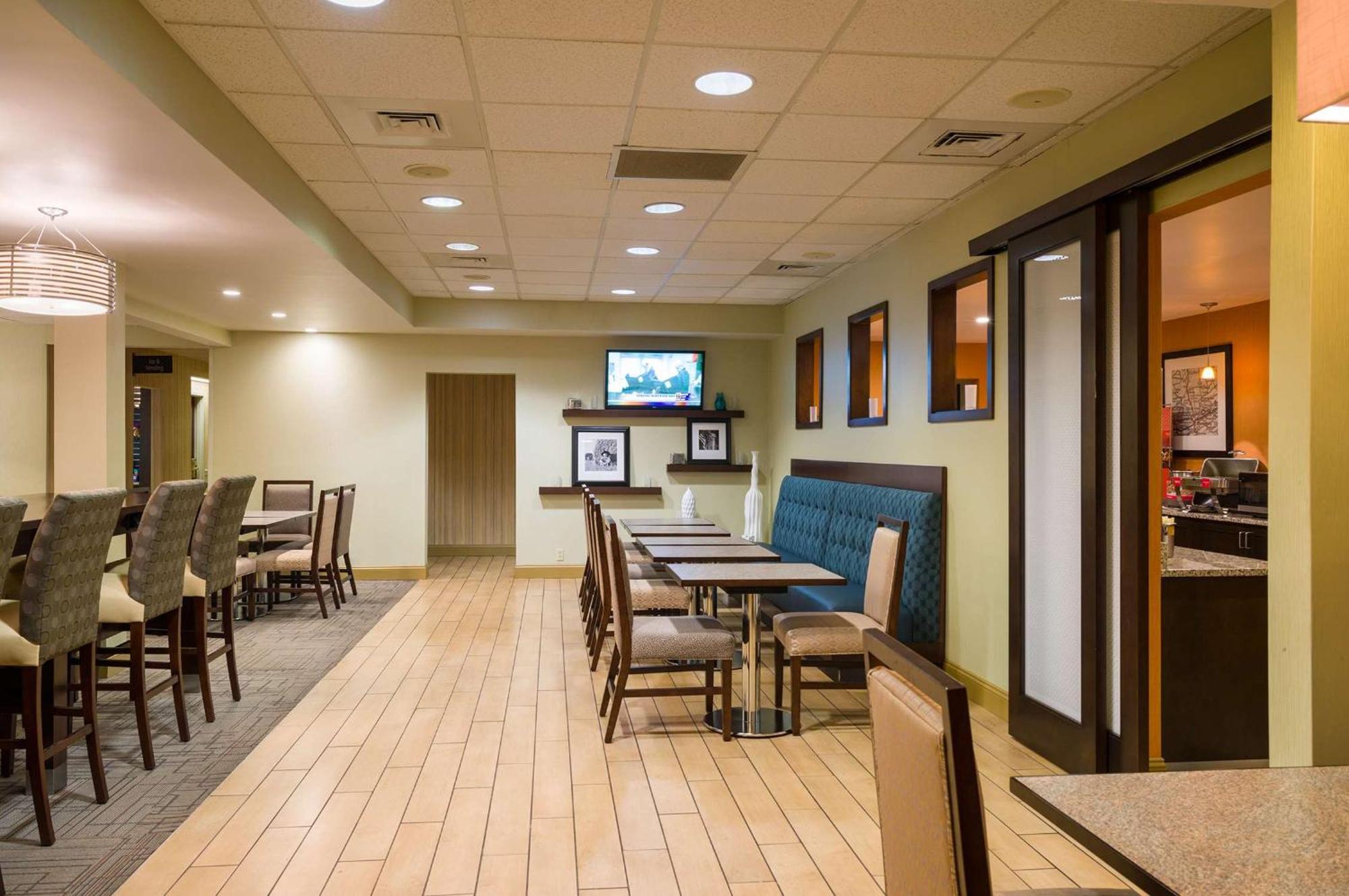 Hampton Inn Danville Eksteriør billede